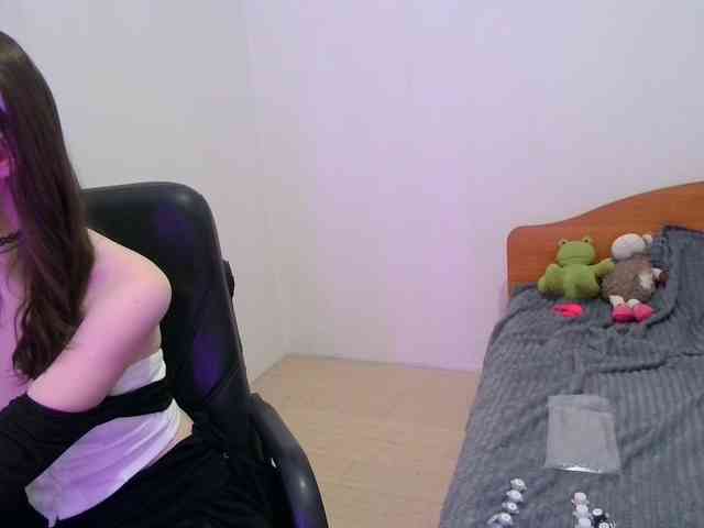 Sweet-Astarte webcam