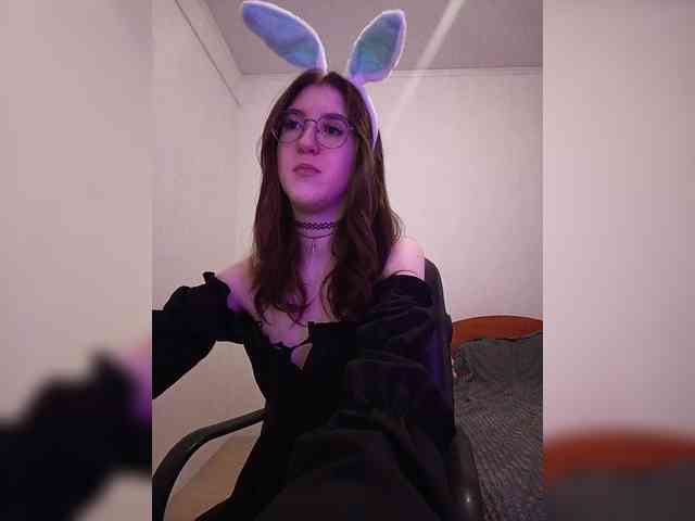 Sweet-Astarte webcam