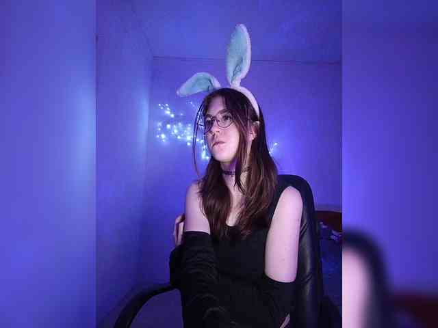 Sweet-Astarte webcam