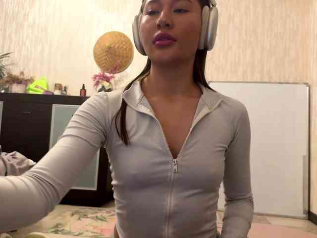 LakishaYanish webcam