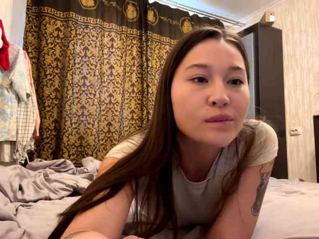 LakishaYanish webcam