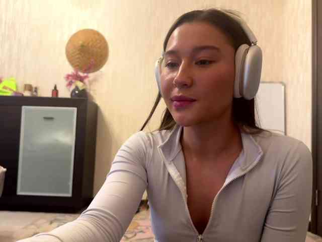 LakishaYanish webcam