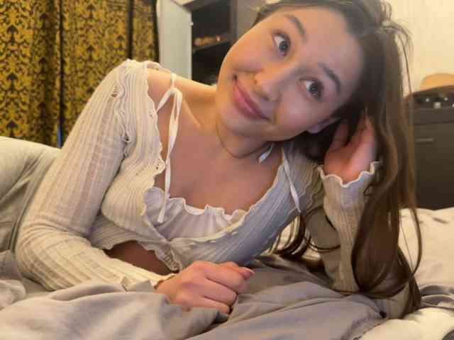 LakishaYanish webcam