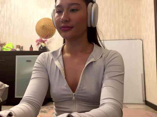 LakishaYanish webcam