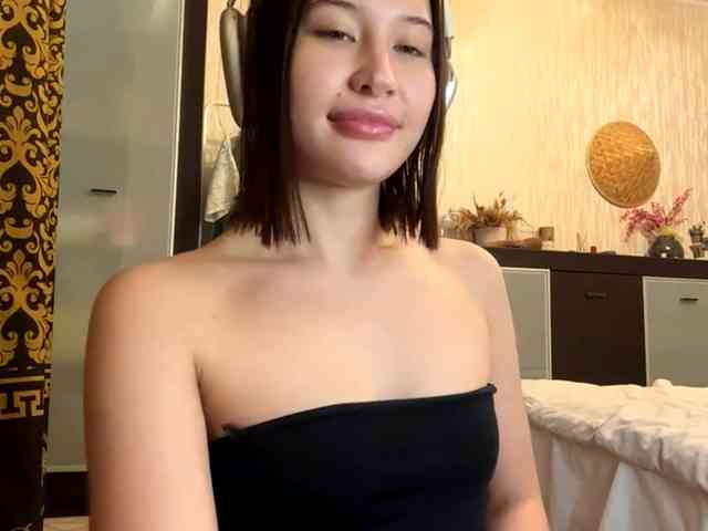 LakishaYanish webcam