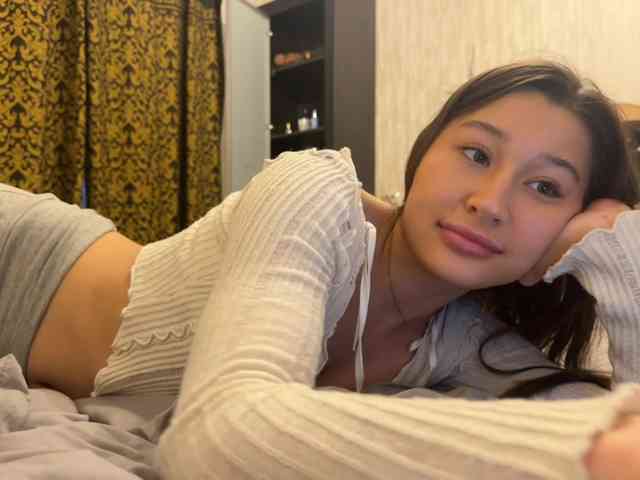 LakishaYanish webcam