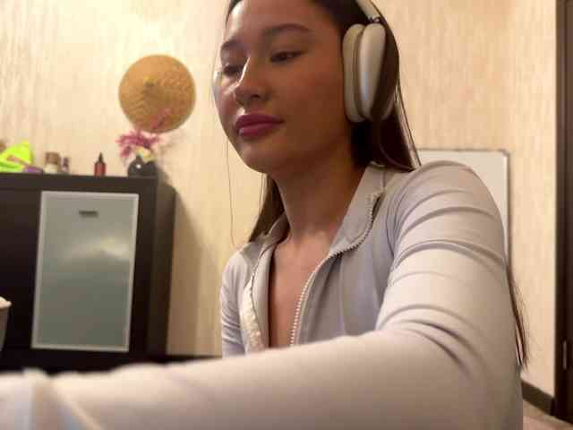 LakishaYanish webcam