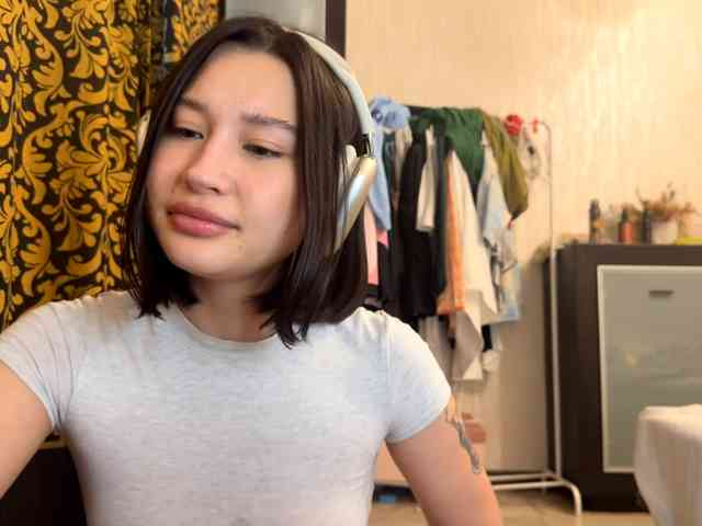 LakishaYanish webcam