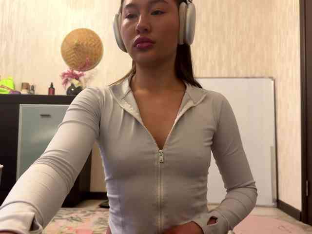 LakishaYanish webcam