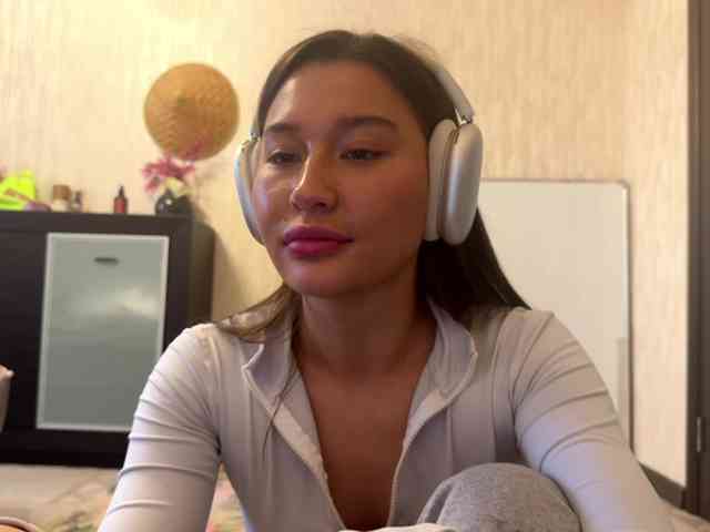 LakishaYanish webcam