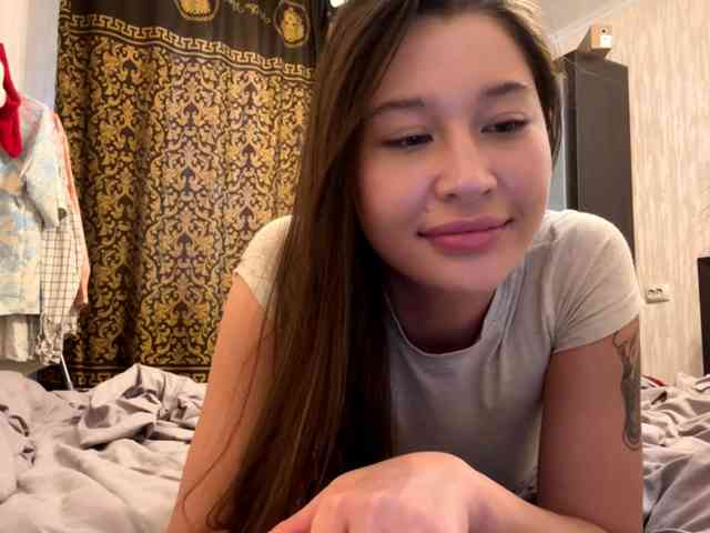 LakishaYanish webcam