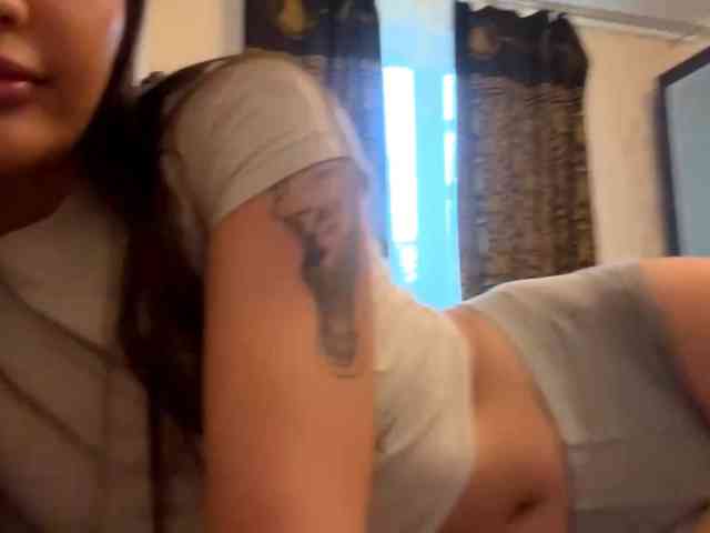 LakishaYanish bongacams