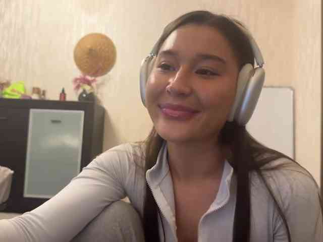 LakishaYanish webcam