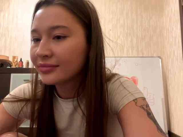 LakishaYanish webcam