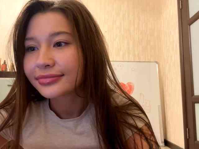 LakishaYanish webcam