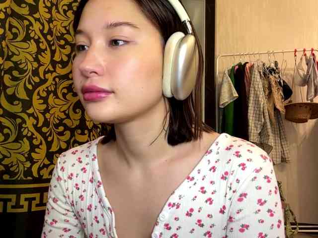 LakishaYanish webcam