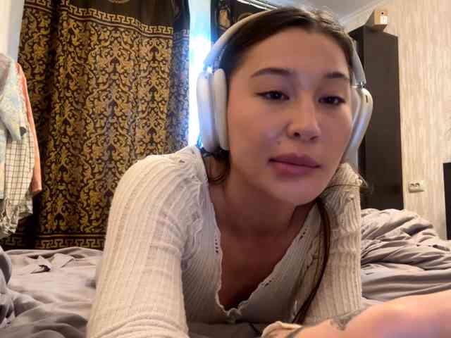 LakishaYanish webcam