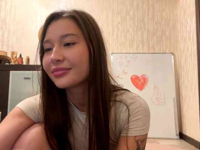 LakishaYanish webcam