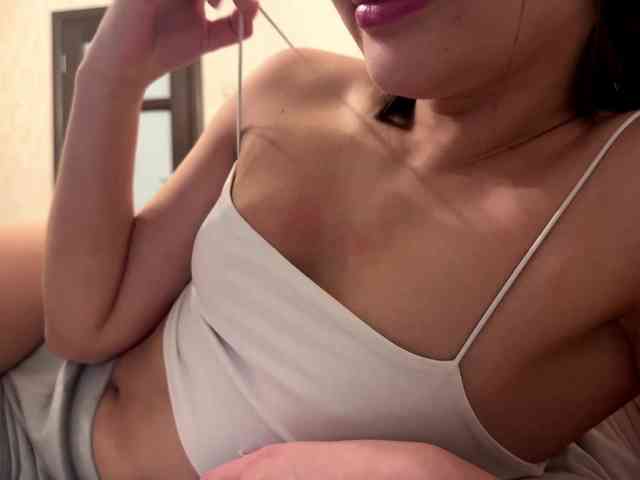 LakishaYanish webcam