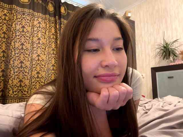 LakishaYanish webcam