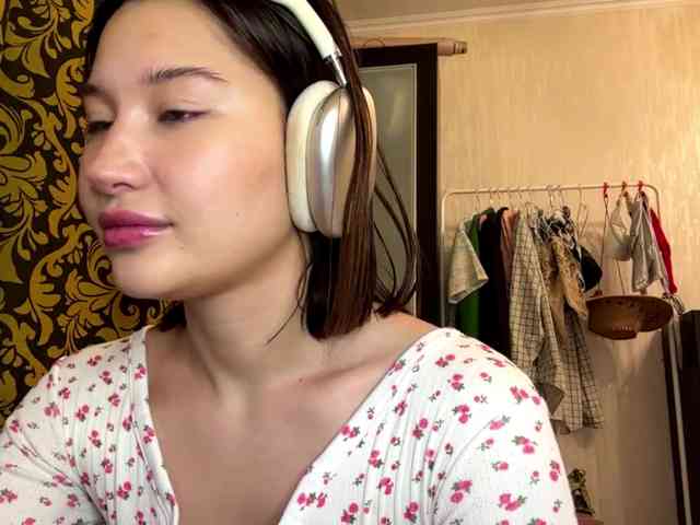 LakishaYanish webcam