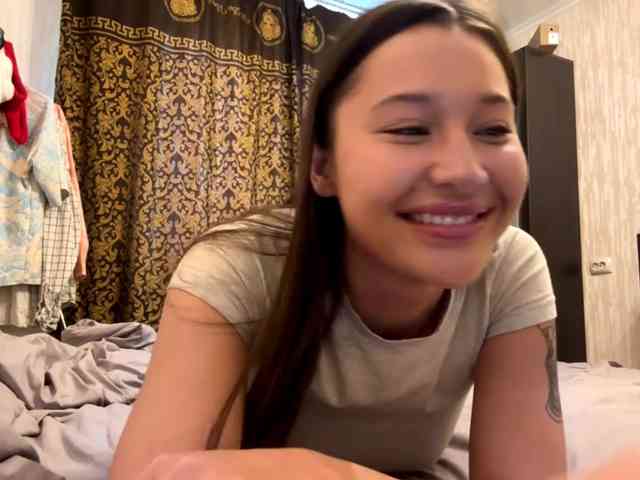 LakishaYanish webcam