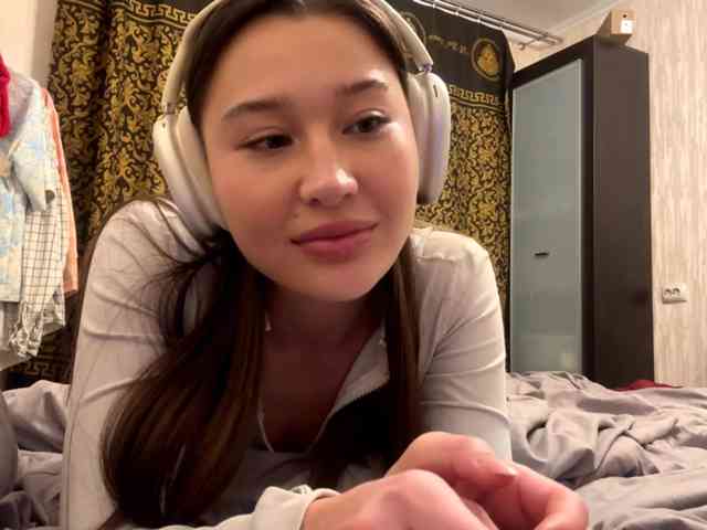 LakishaYanish webcam