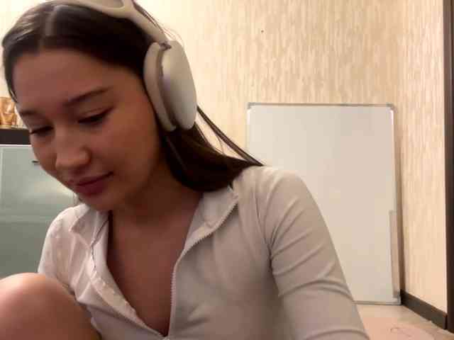 LakishaYanish webcam