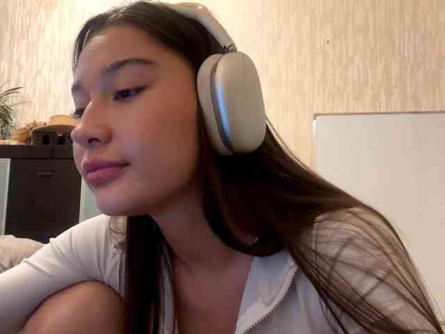 LakishaYanish webcam