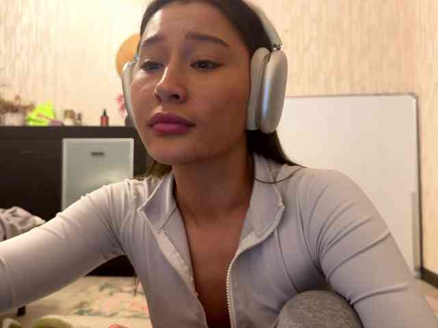 LakishaYanish webcam