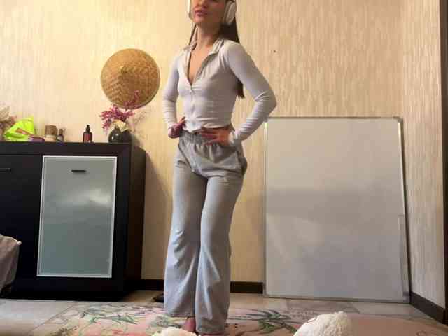 LakishaYanish webcam