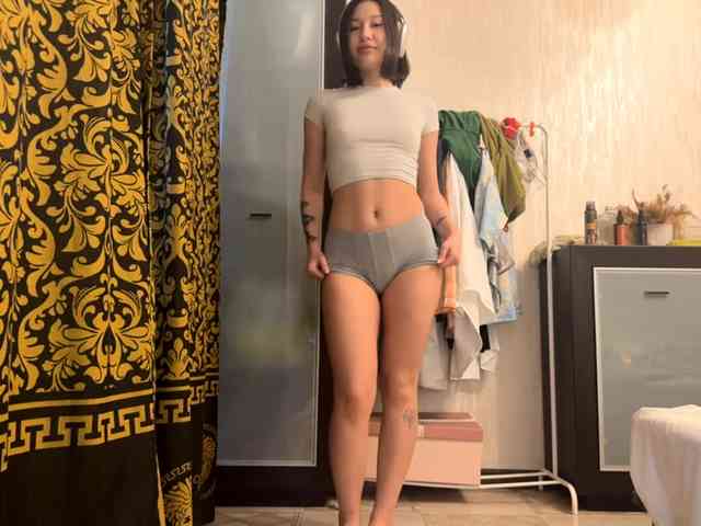 LakishaYanish webcam