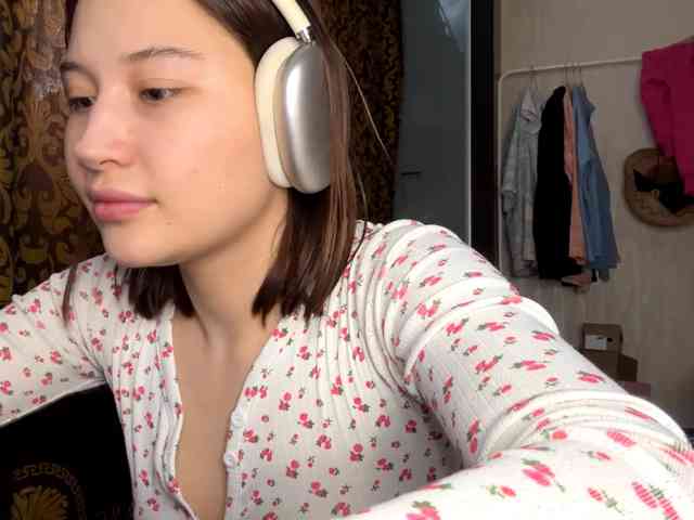 LakishaYanish webcam