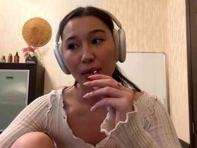LakishaYanish webcam