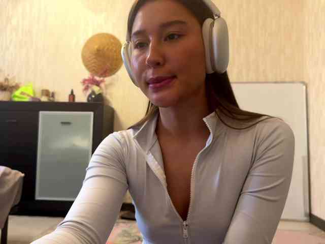 LakishaYanish webcam