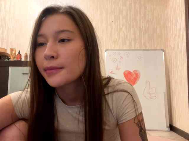 LakishaYanish webcam