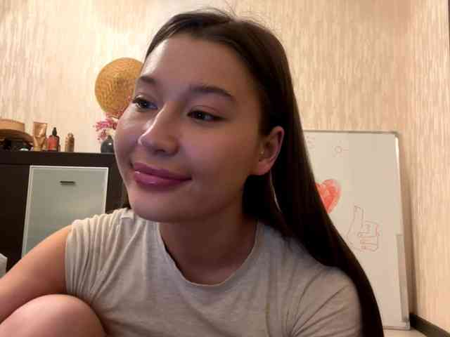 LakishaYanish webcam