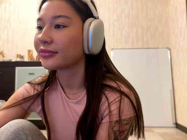 LakishaYanish webcam