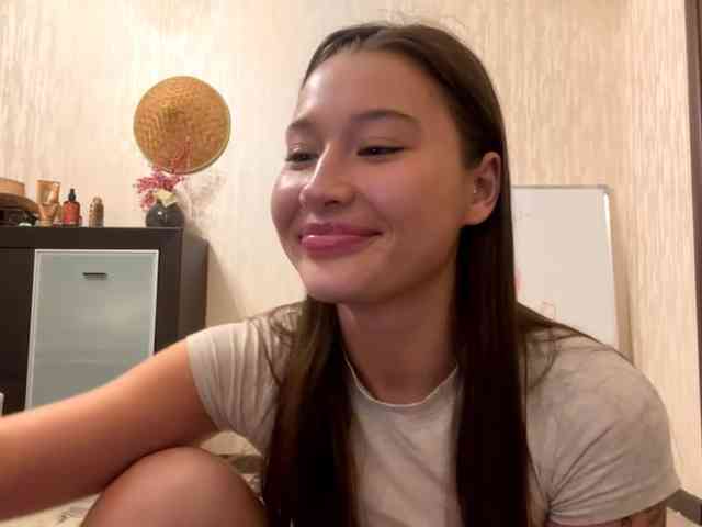 LakishaYanish webcam