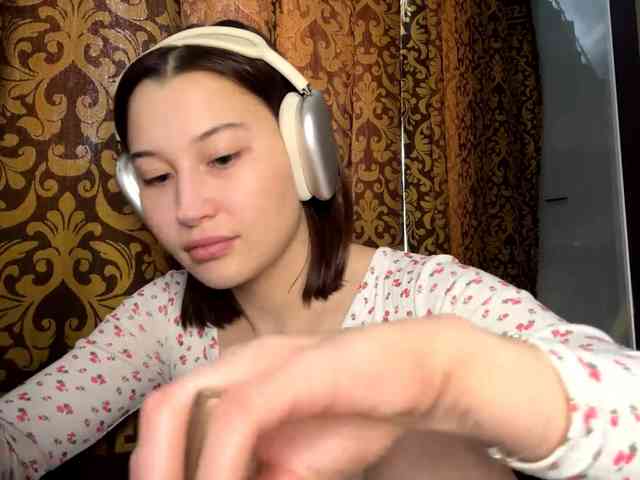 LakishaYanish webcam