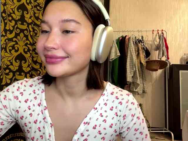 LakishaYanish webcam