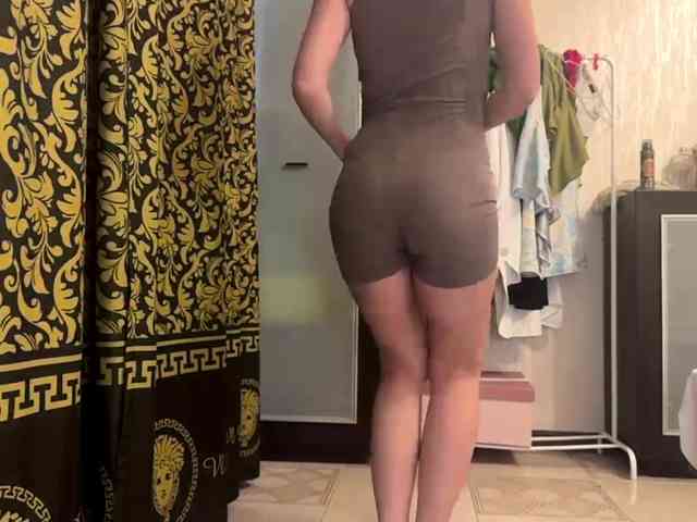 LakishaYanish webcam