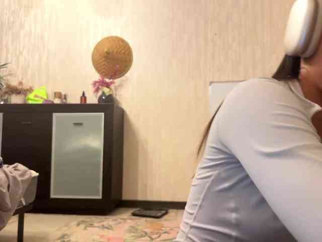 LakishaYanish webcam