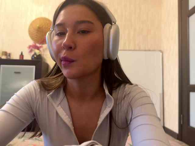 LakishaYanish webcam