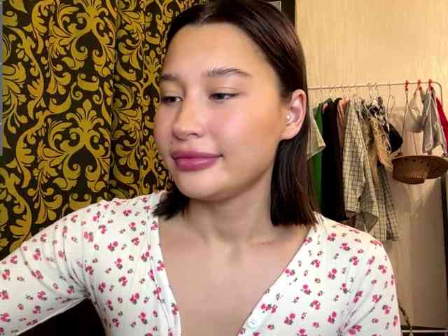 LakishaYanish webcam