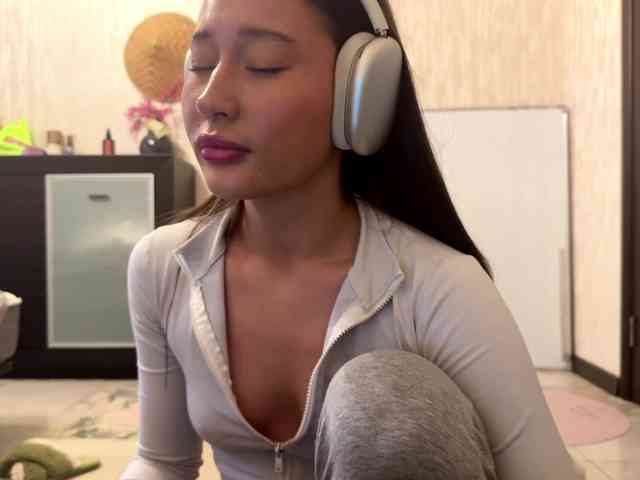 LakishaYanish webcam