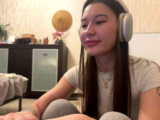 LakishaYanish webcam