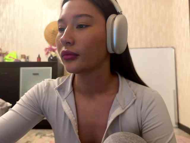 LakishaYanish webcam