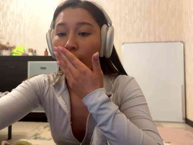 LakishaYanish webcam