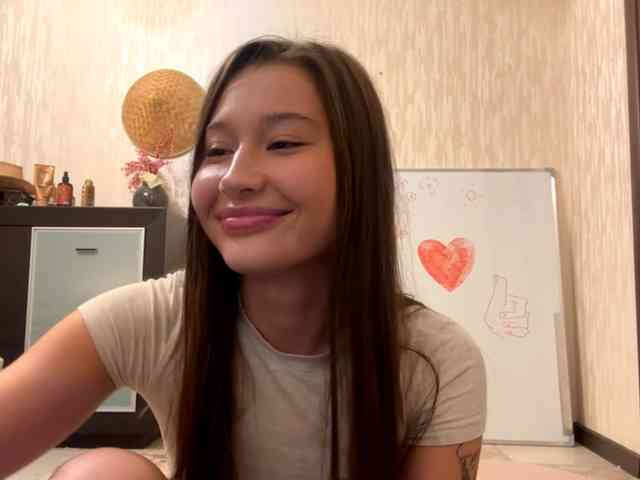 LakishaYanish webcam